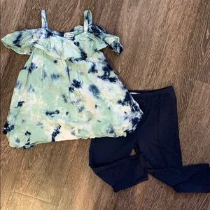 Splendid Tie Dye Off Shoulder/ Capri 2 Pc Set 5/6
